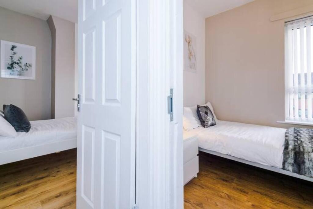 Spacious 4-bed House