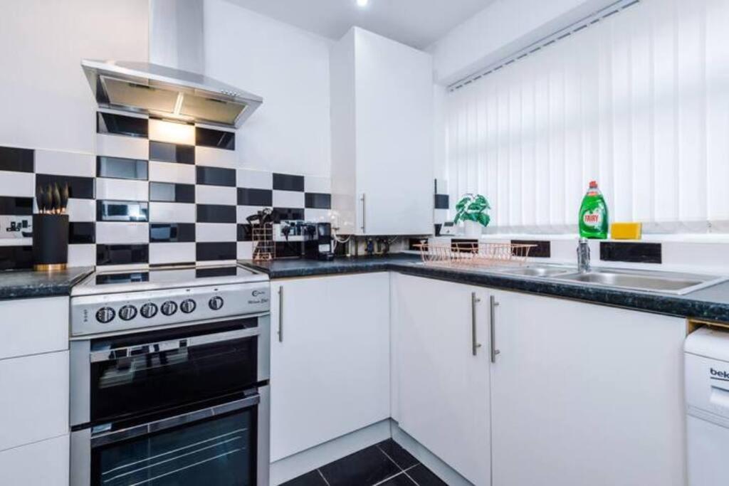 Spacious 4-bed House